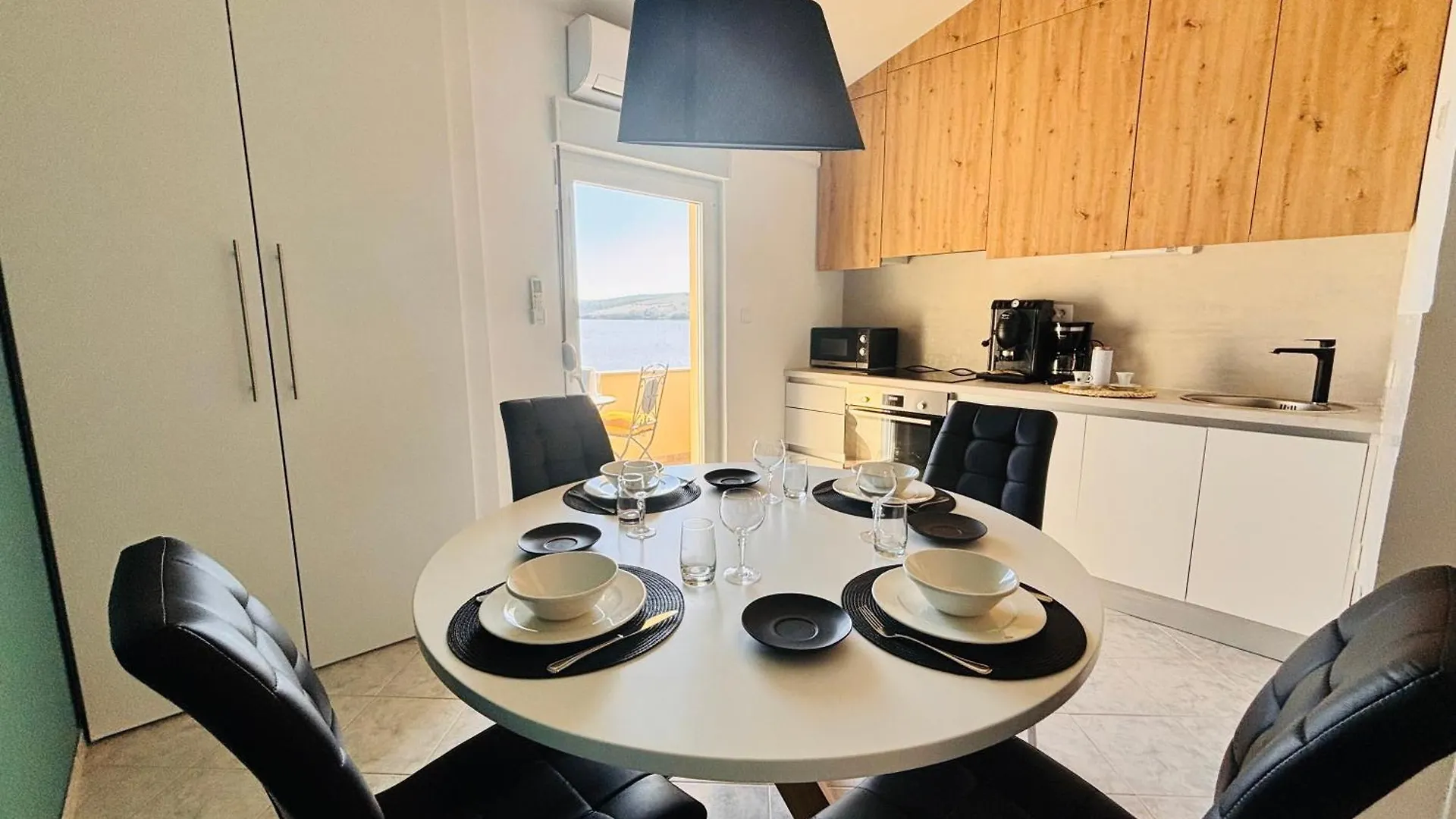 Sveti Duh Apartment Seaview Posedarje