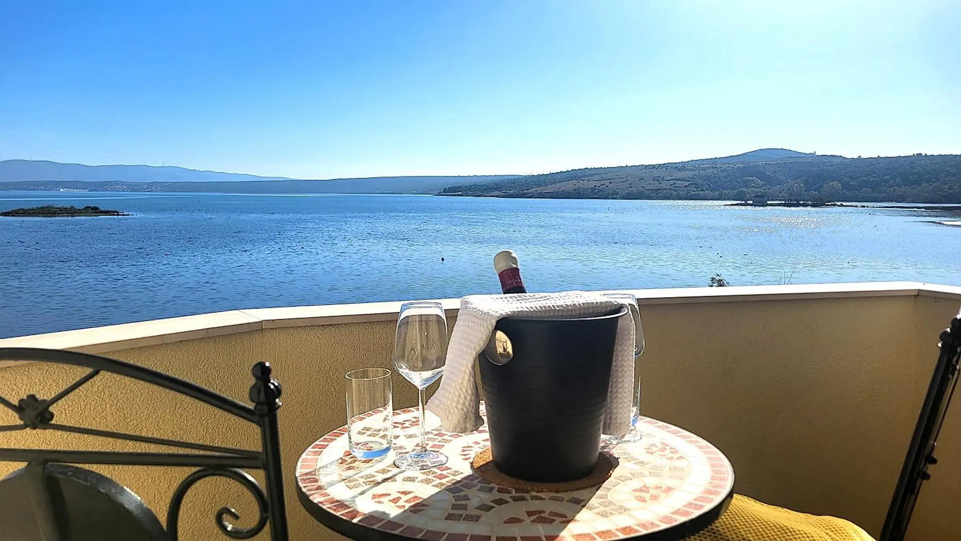 Sveti Duh Apartment Seaview contacts